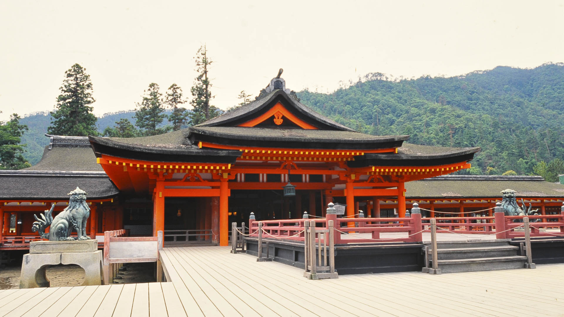 海に浮かぶ不思議な神社@広島嚴島神社
