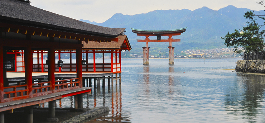 安芸の宮島の秋