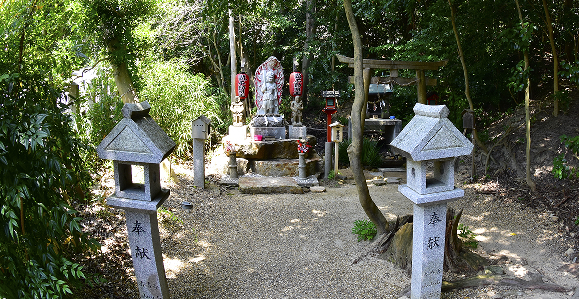 地震をおさめた不思議な甑岩＠兵庫西宮越木岩神社