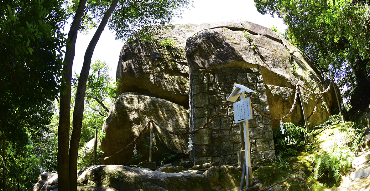 地震をおさめた不思議な甑岩＠兵庫西宮越木岩神社