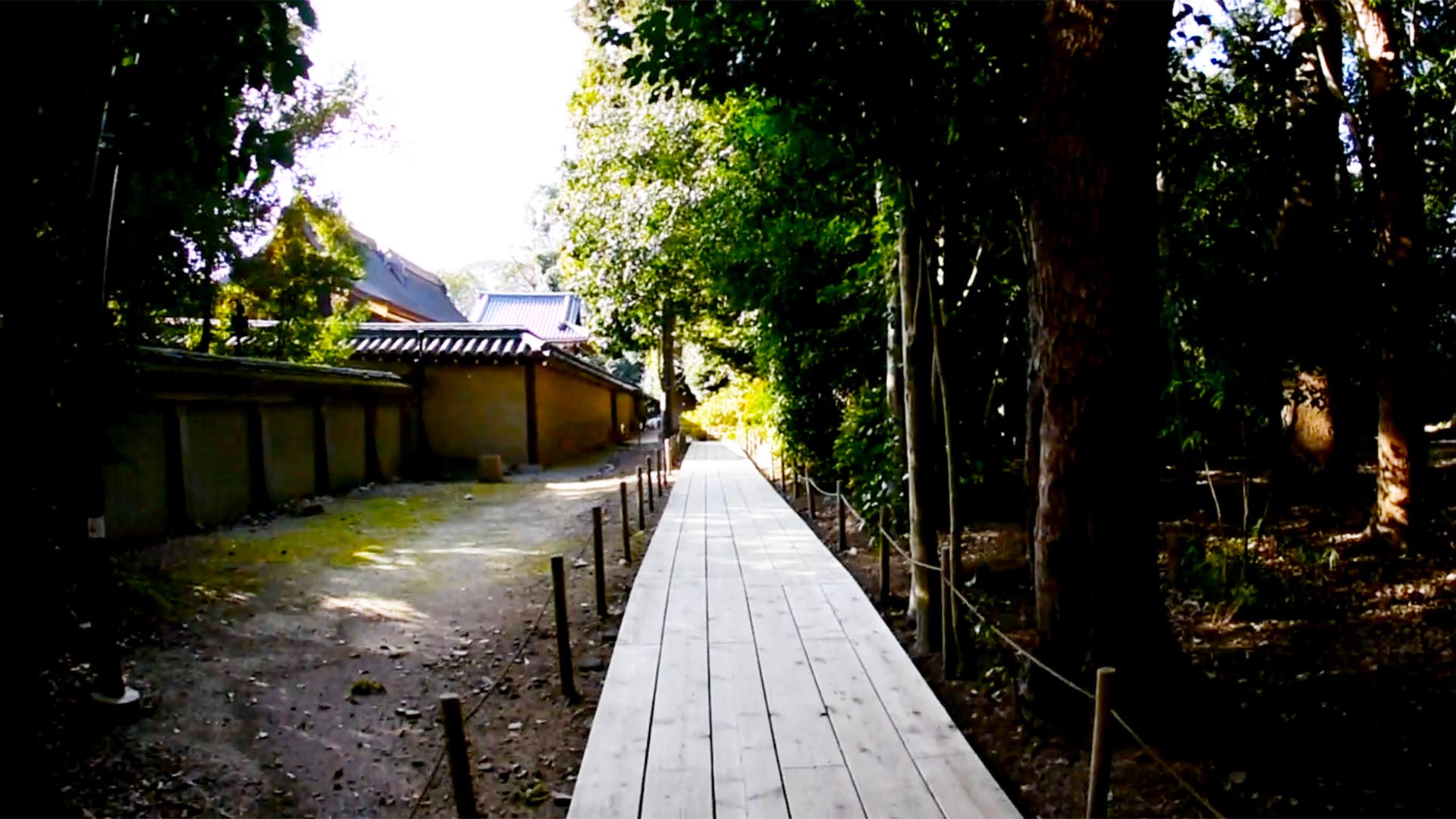 神様が降臨する磐座のパワーが強烈！下鴨神社大炊殿