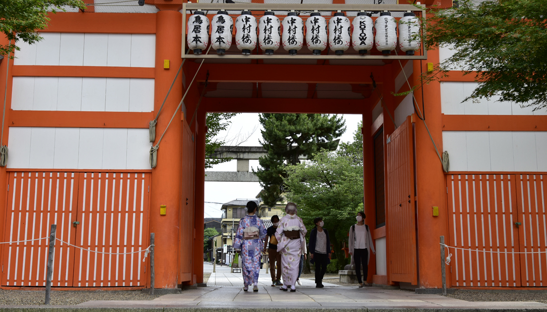 なんで京都祇園さん、八坂神社