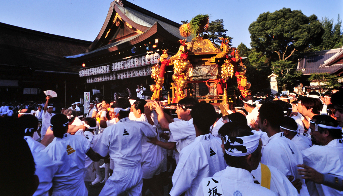 なんで京都祇園さん、八坂さん？そこって何処、京都一番の名所