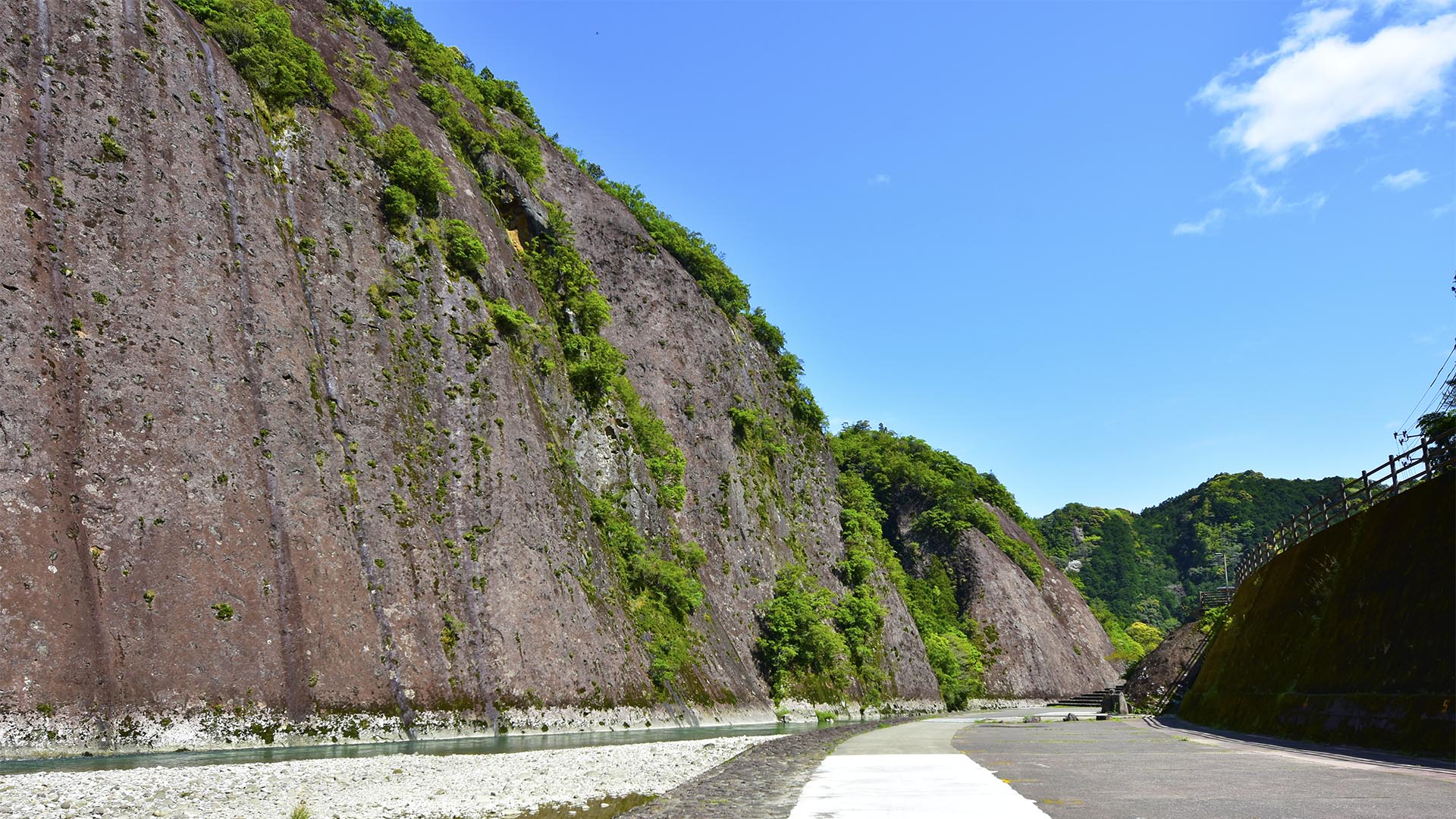 ど肝を抜く、古座川一枚岩@和歌山