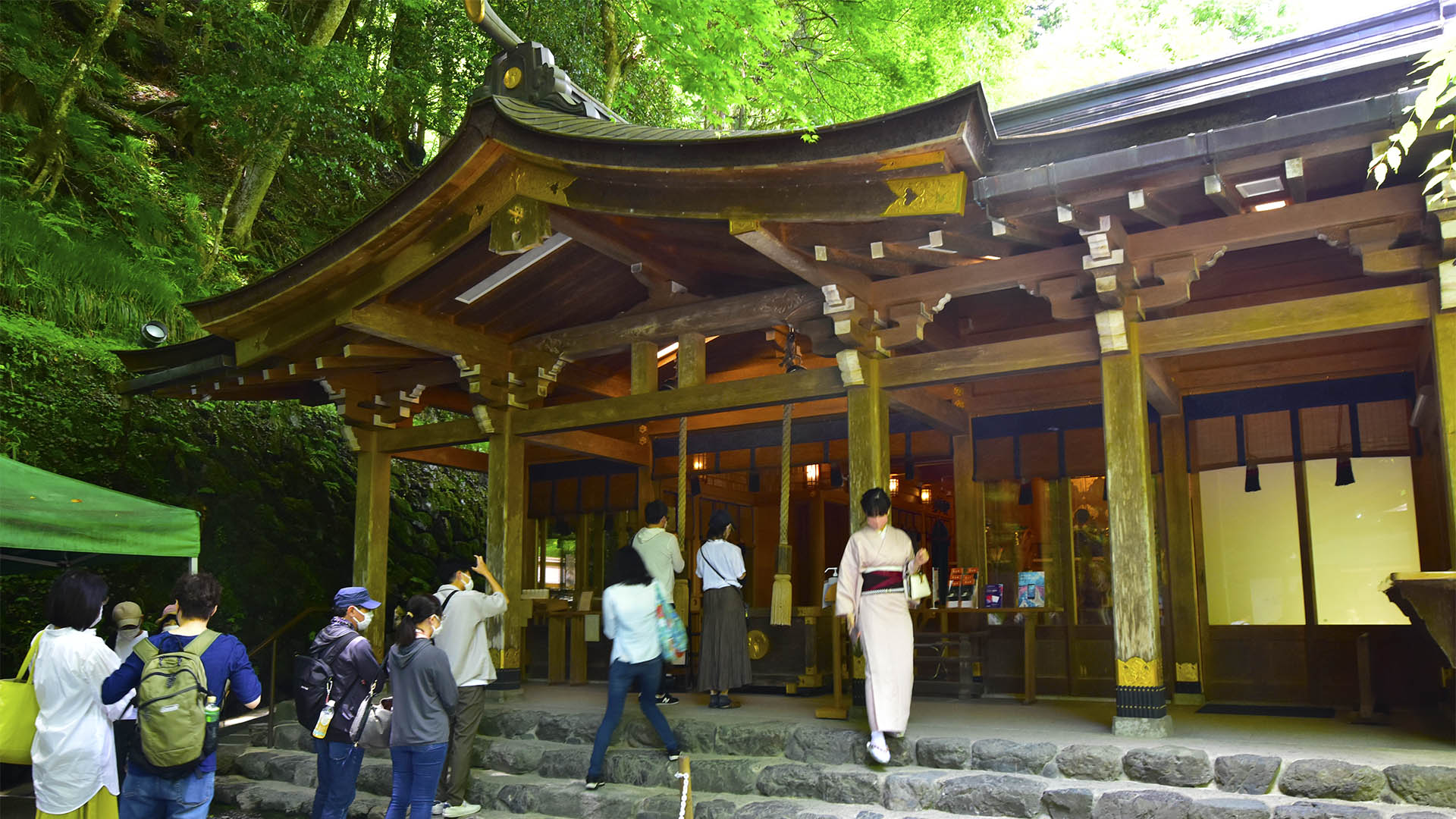 水の神様を祀るパワースポット貴船神社