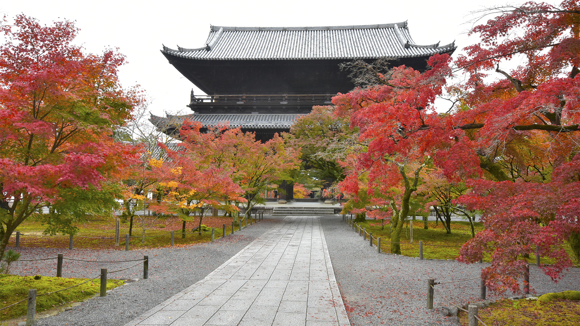 今を良かれ、良かれ　別格、京都南禅寺三門