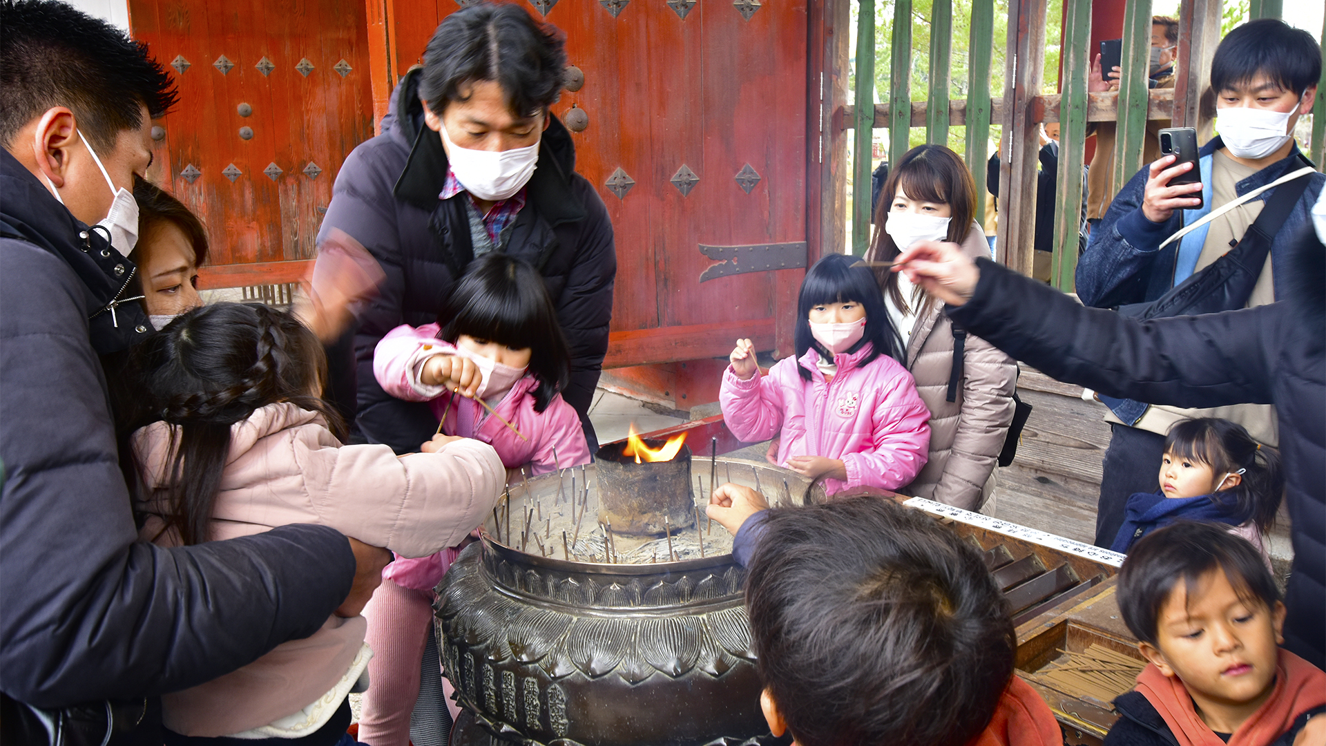 東大寺大仏殿　〒630-8587 奈良県奈良市雑司町