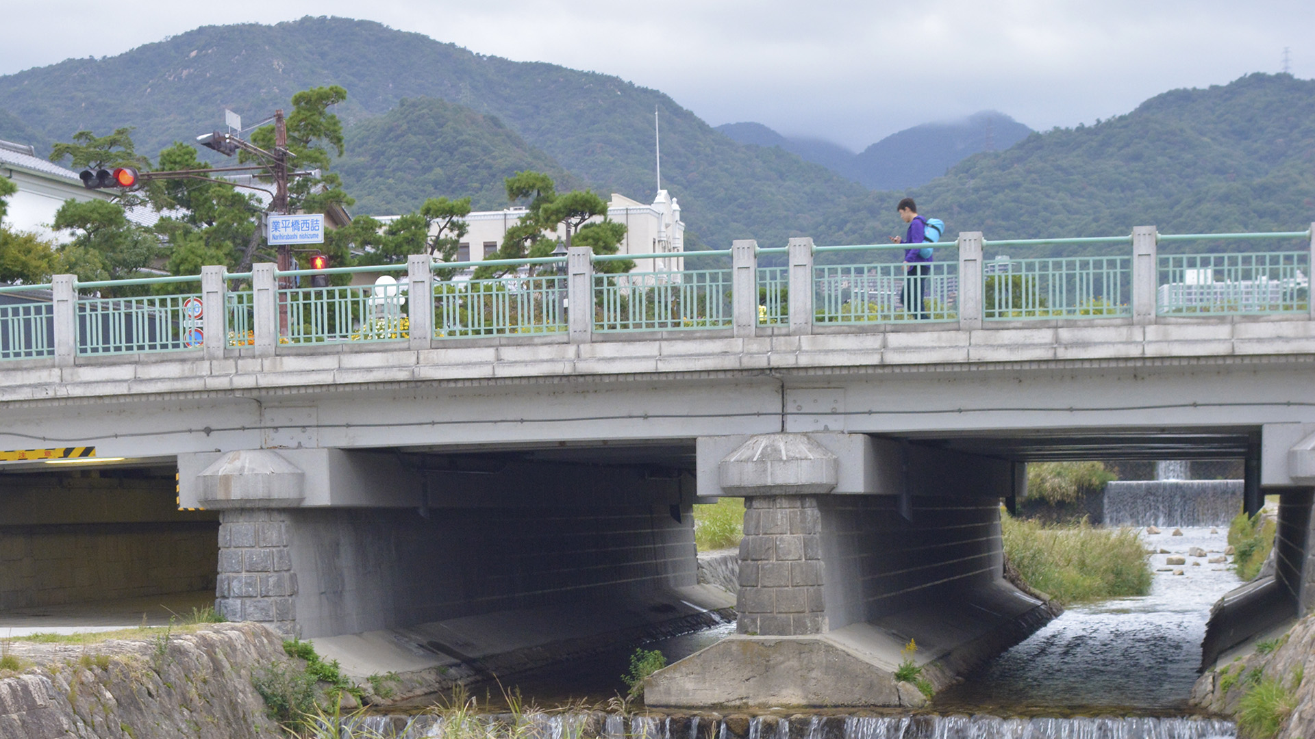 ちはやふる　神代もきかず　竜田川　からくれなゐに　水くくるとは