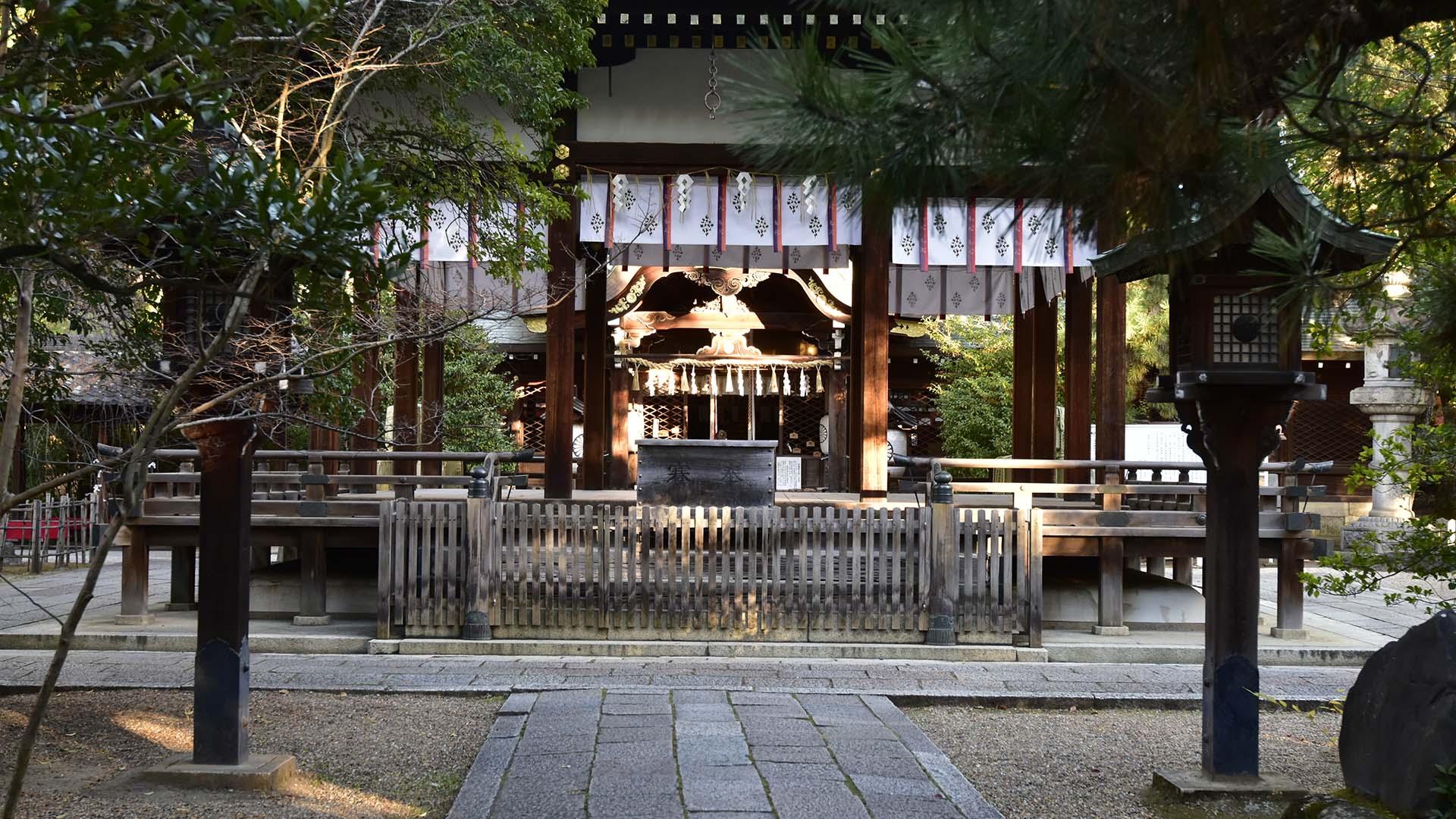 都御所の北側にある厄除けの御霊神社＠京都鞍馬口