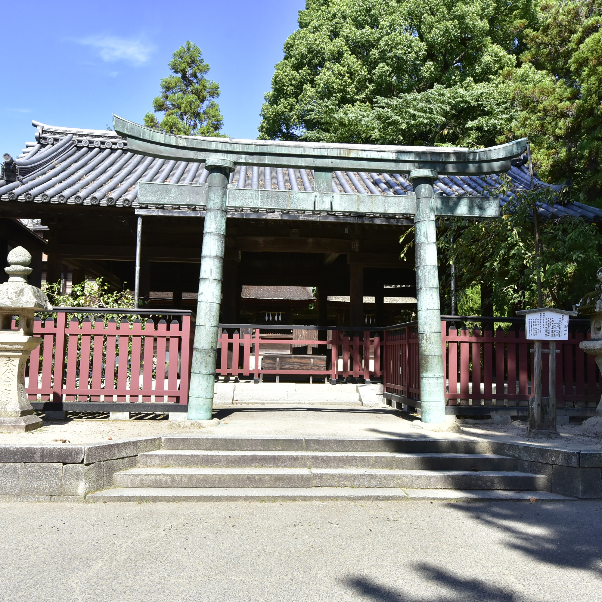 遊びをせんとや生れけむ 厳島清盛神社