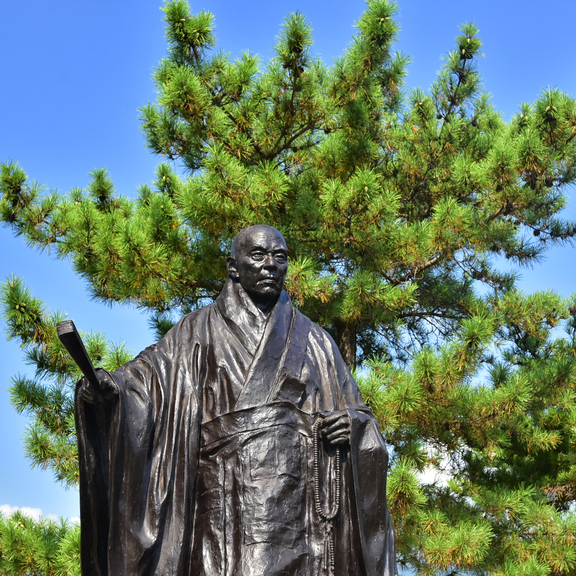 遊びをせんとや生れけむ 厳島清盛神社